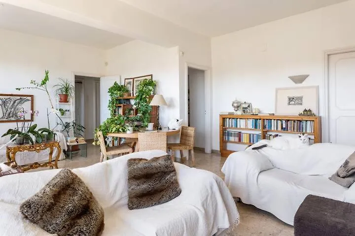 Homestay Room And Private Bathroom Between Mondello Beach And Old Town! Free Park! Palermo